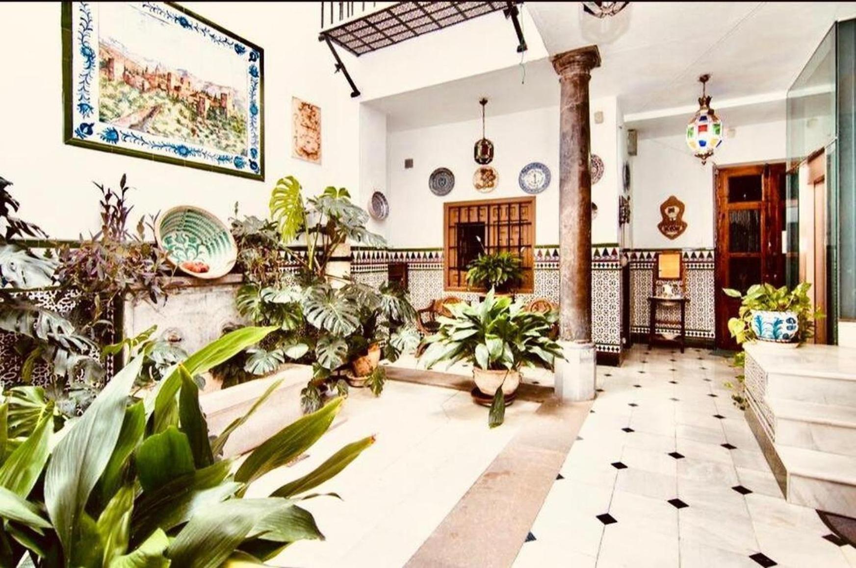 Casa Siglo XVIII Con Patio En Centro De Granada Con Parking Opcional Leilighet Eksteriør bilde